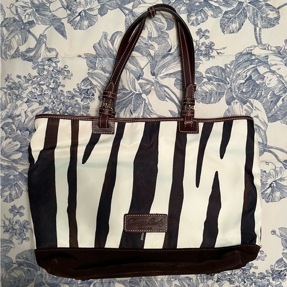 Dooney and Bourke purse